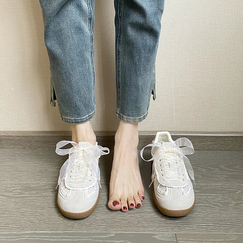 2025 New Korean Version All Match Cowhide Female Net Red Casual Sports Shoes