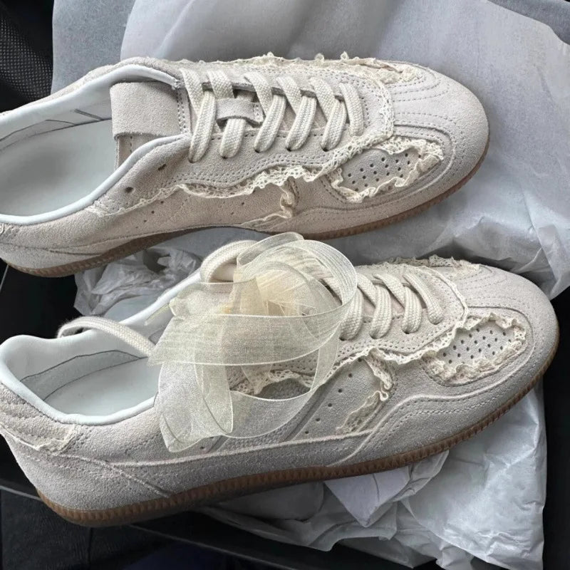 2025 New Korean Version All Match Cowhide Female Net Red Casual Sports Shoes