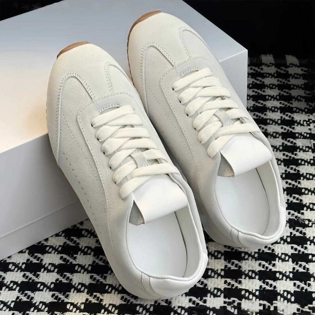 2026 Top Grade Luxury Designer Casual Sneakers Unisex Lace Up Soft Bottom Comfortable Flat Shoes for Women