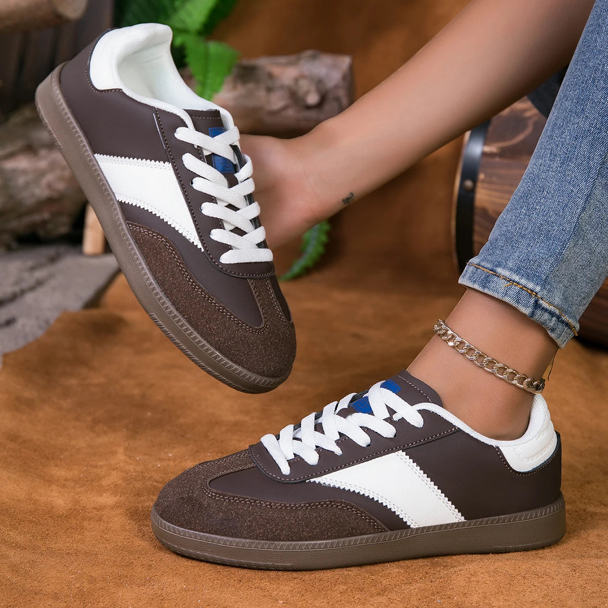 ELUVA Womans Comfortable Sneakers for Men Women White Lightweight Shoes Non Slip Walking Shoes Casual Couple Sneakers Sport