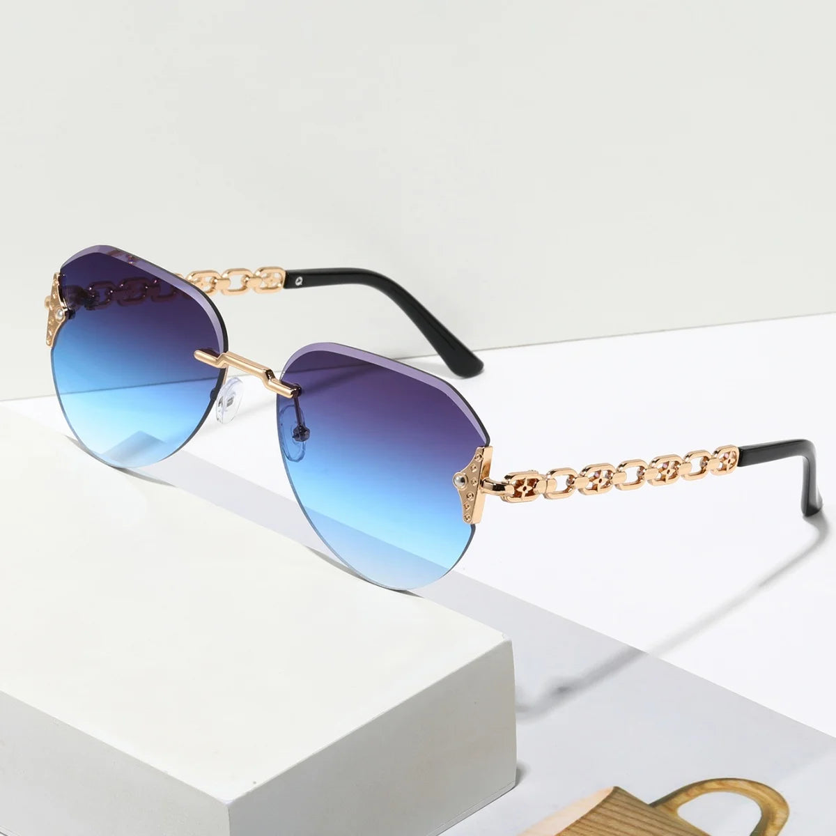 European and American retro fashion unisex sunglasses, trendy and versatile, summer sun shading, sun protection, UV resistant su