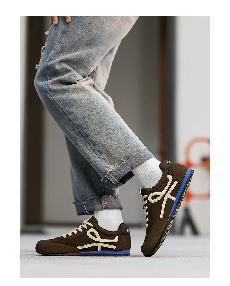 Casual Sneakers 2025 New Men's Breathable Four Seasons Outdoor Soft Sole Comfortable Running Shoes Student Sneakers