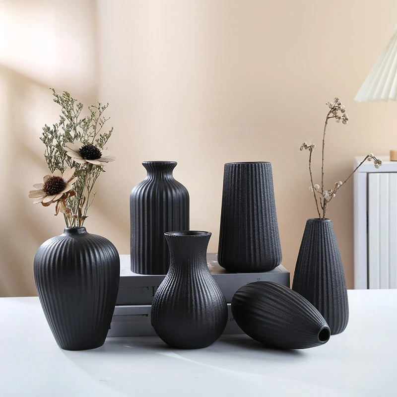 1PC Black Ceramic Vase Flower Ceramic  for Flowers Small Vase for Office and Living Room Home Decoration Ceramic Vase jarrones