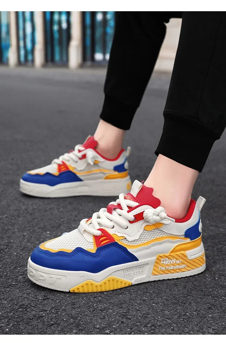 2025 new large-sized men's shoes, all-season fashion and versatile, soft-soled white sneakers and sports shoes