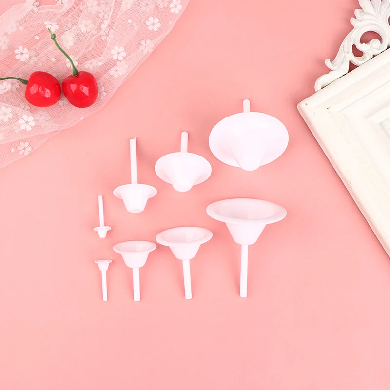 8pcs Lily Flower Holder Cupcake Stand Icing Cream Cake Flower Studs Decorating Tool Nail Baking Tools
