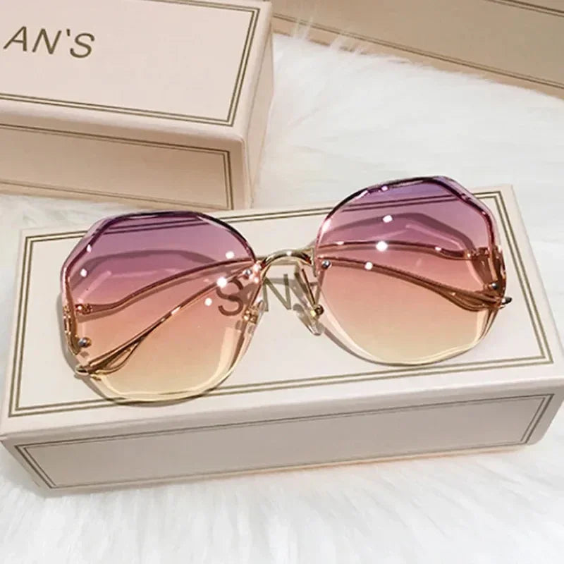 Elegant Square Sunglasses Women Men Outdoors Casual Sun Glasses Female Male Designer Mirror Travel Shades Oculos De Sol