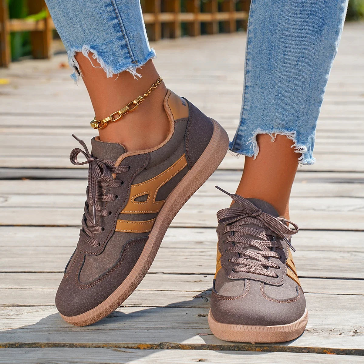 2025 New Ladies Black Sneakers Soft-soled Comfortable Shoes Women Leisure Joker Walking Shoes Tenis Feminino Zapatillas Mujer