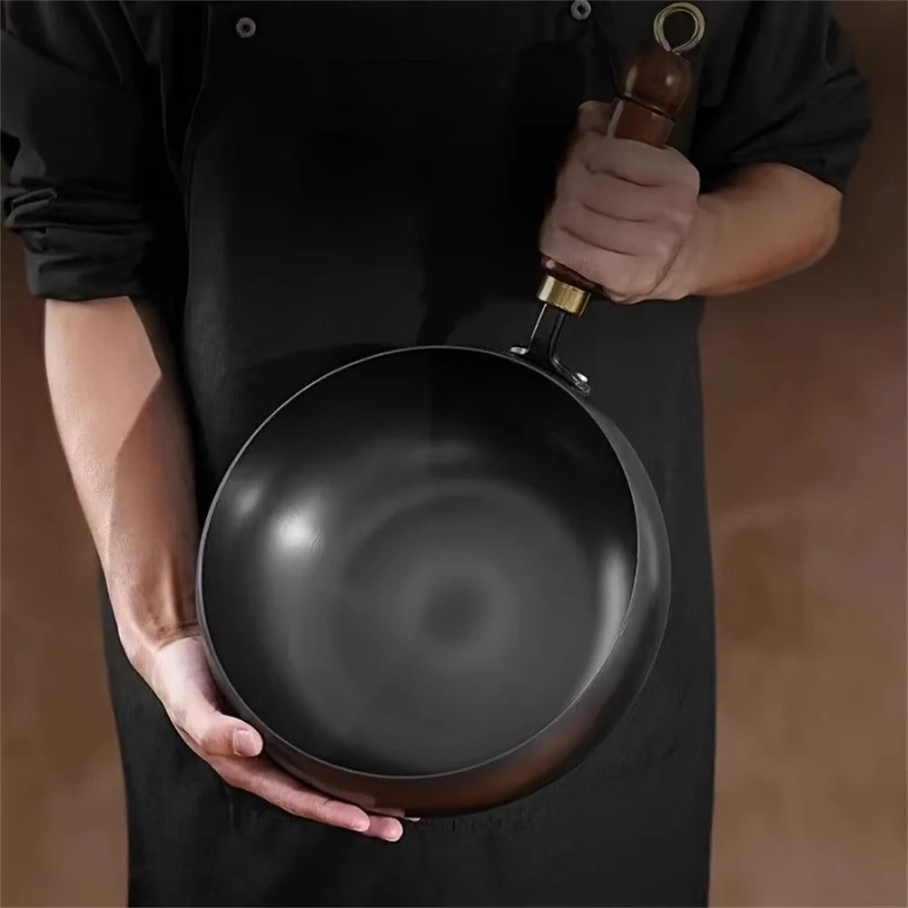 Cast iron pot with lid - handmade traditional design, wide belly and non stick mirror surface, splash proof