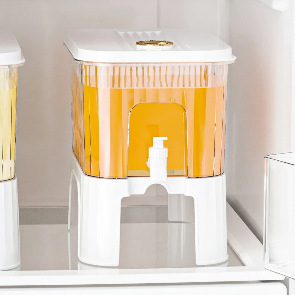 5/4L Cold Kettle with Faucet & Bracket Refrigerator Juice Pitcher Cold Water Pitcher for Party Refrigerator Drink Juice Iced Tea