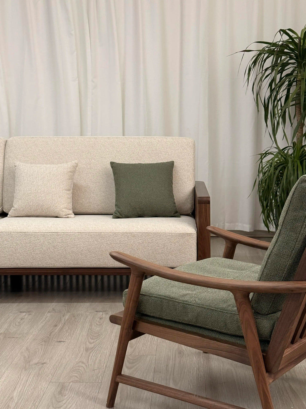 Aesthetic Modern Sofas For Living Room Premium Minimalist Luxury Sofa Elegant Sillones Comprimidos Living Room Furniture