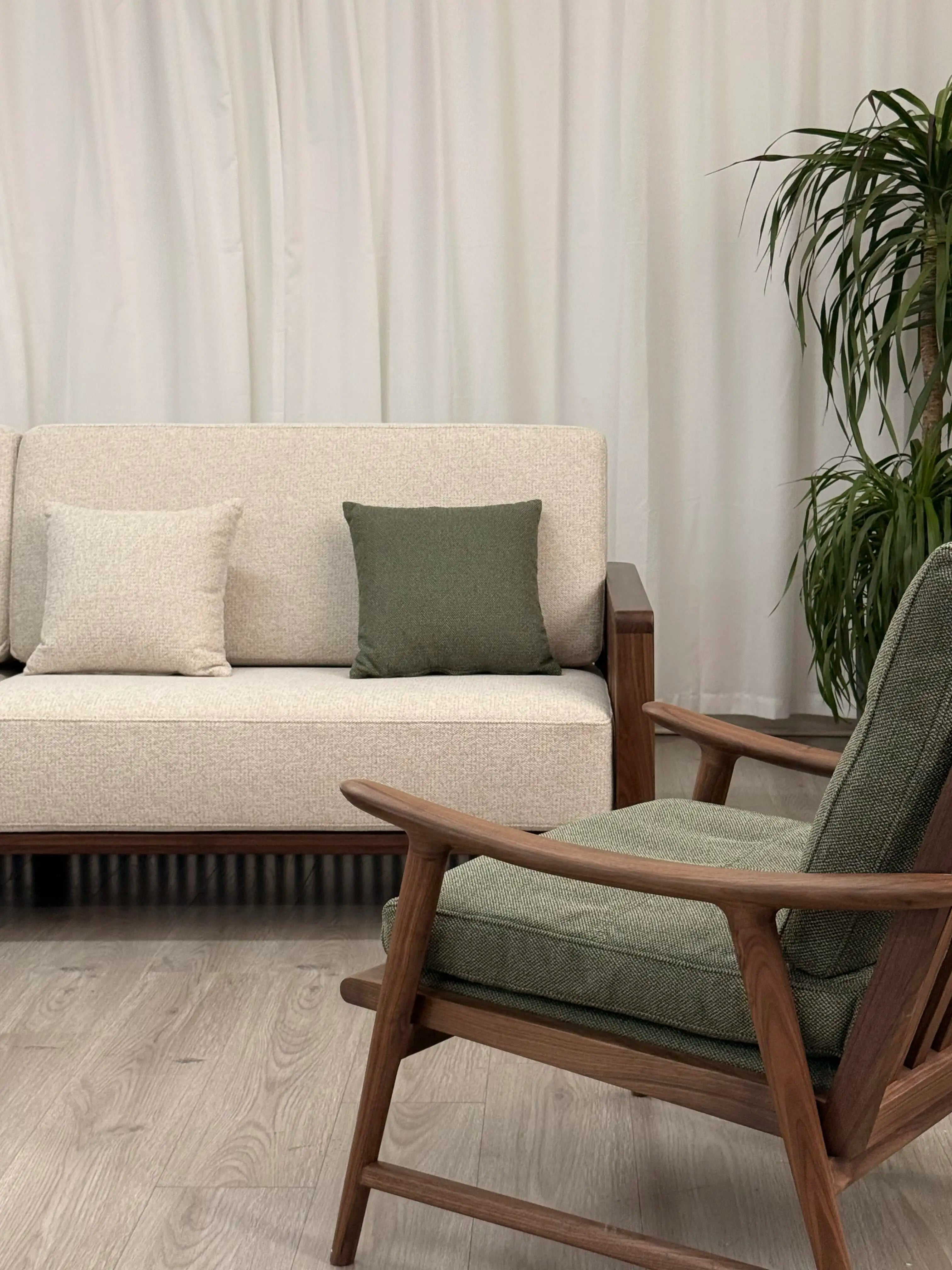 Aesthetic Modern Sofas For Living Room Premium Minimalist Luxury Sofa Elegant Sillones Comprimidos Living Room Furniture