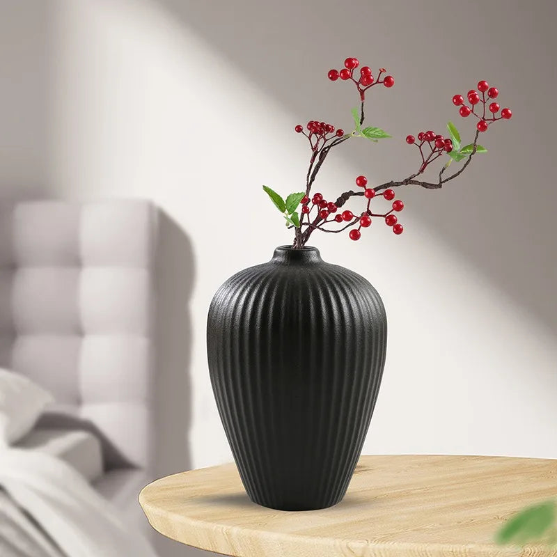 1PC Black Ceramic Vase Flower Ceramic  for Flowers Small Vase for Office and Living Room Home Decoration Ceramic Vase jarrones