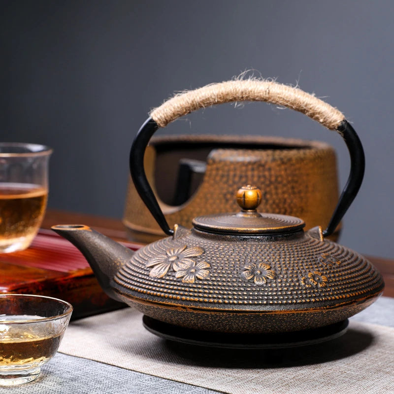 700ml Handmade Iron Pot, Classical Cast Iron Home Water Pot, Health Preservation Home Tea Pot
