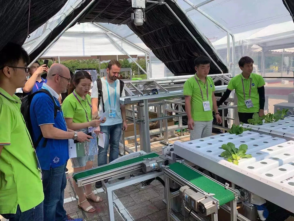 Custom Multi Tier Indoor Cultivation Plant Led Grow System Movable Rolling Hydroponic Vertical Farming Mobile Grow Rack