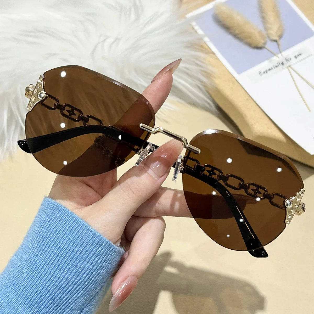 European and American retro fashion unisex sunglasses, trendy and versatile, summer sun shading, sun protection, UV resistant su