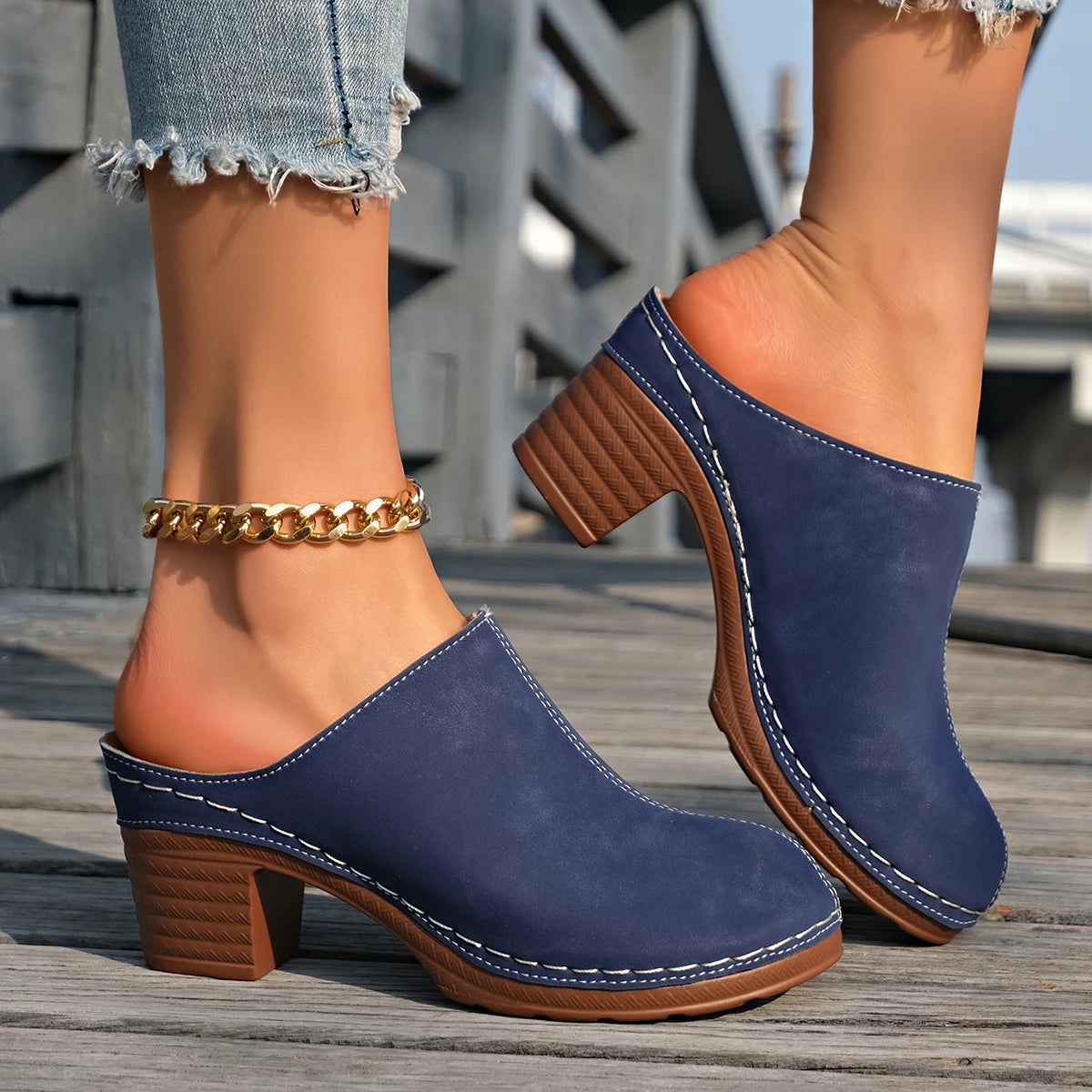 Cushioned Women Sandals Stylish Women's Chunky Heel Mules with Flower Pattern Hollow Upper for Summer Street Parties Fall Events