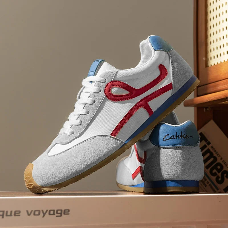 Casual Sneakers 2025 New Men's Breathable Four Seasons Outdoor Soft Sole Comfortable Running Shoes Student Sneakers