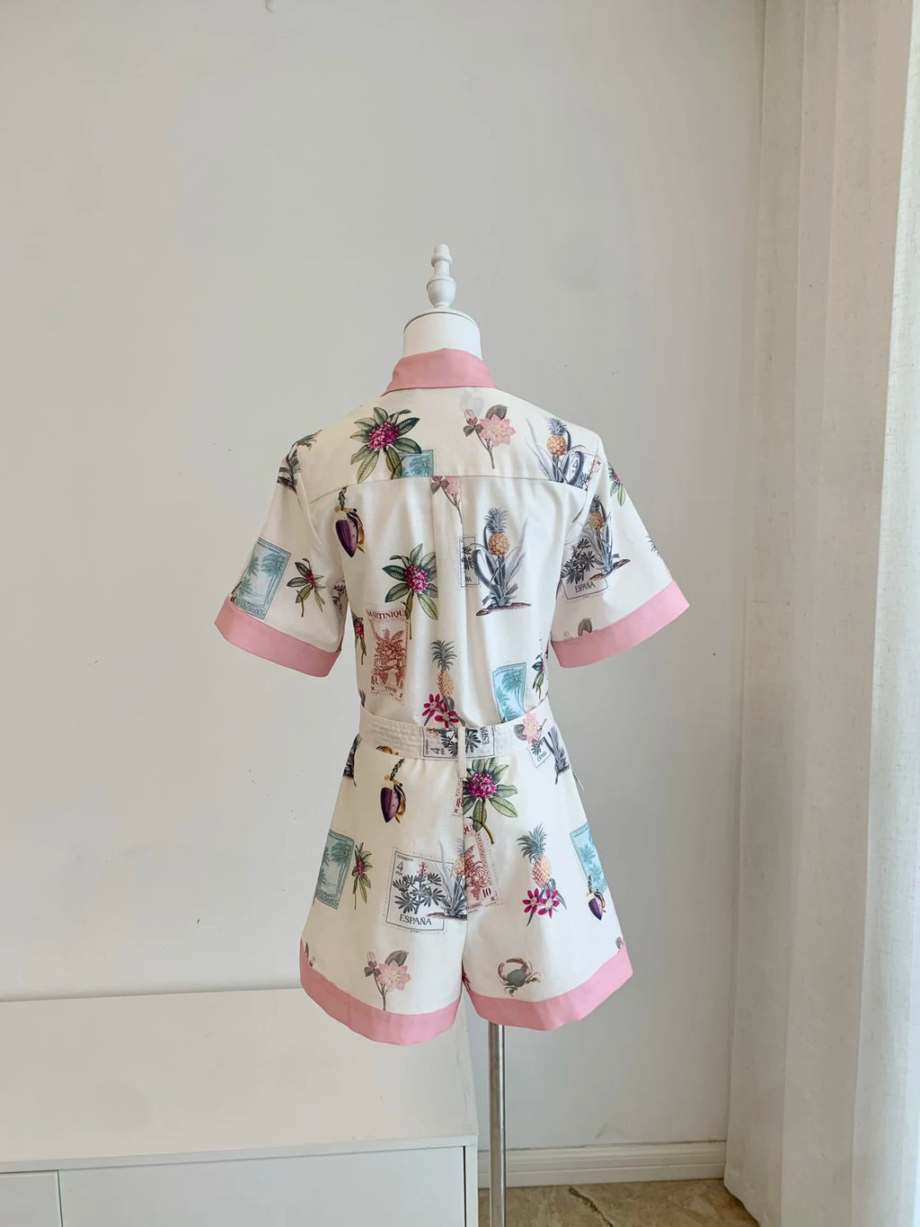 Early Spring 2026 Women Flower Printed Short Sleeve Turn-down Collar High Waist Single Breasted Fashion Jumpsuit