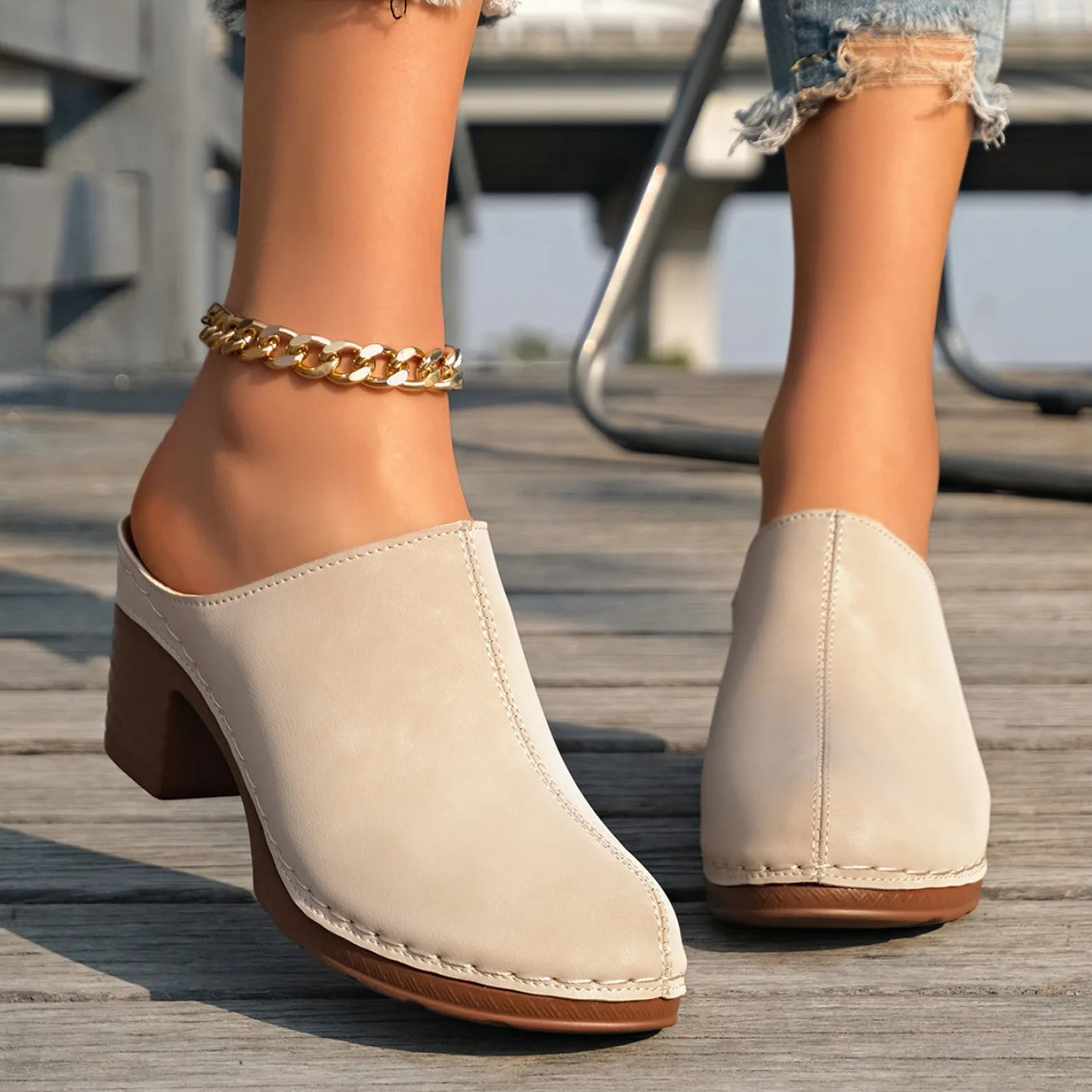 Cushioned Women Sandals Stylish Women's Chunky Heel Mules with Flower Pattern Hollow Upper for Summer Street Parties Fall Events