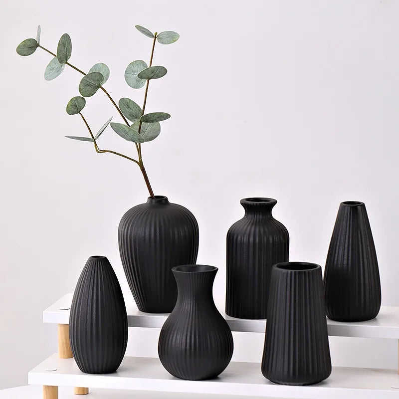 1PC Black Ceramic Vase Flower Ceramic  for Flowers Small Vase for Office and Living Room Home Decoration Ceramic Vase jarrones