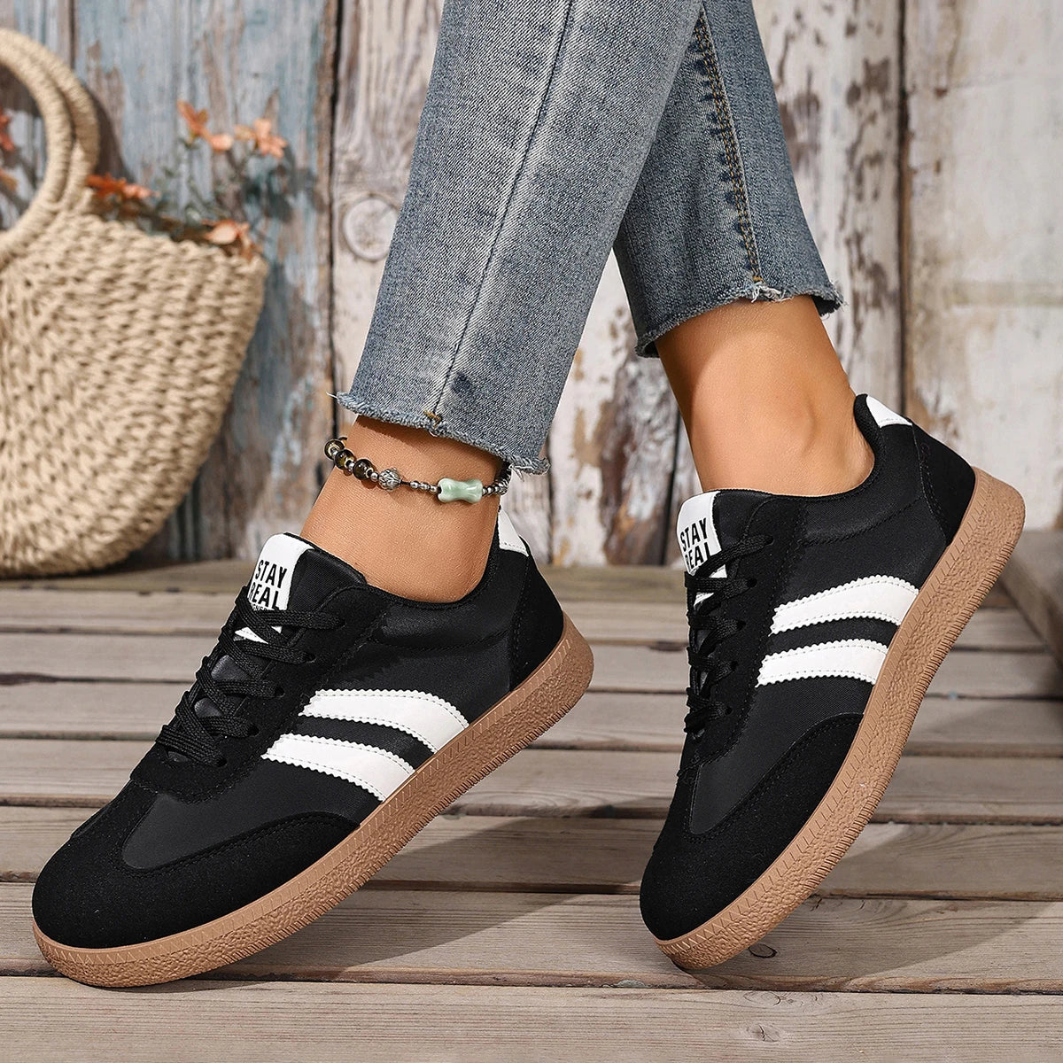 2026 New Women Sneakers Spring/autumn Flat Loafers Comfortable Slip on Soft Female Sneakers Lightweight Outdoor Shoes for Women