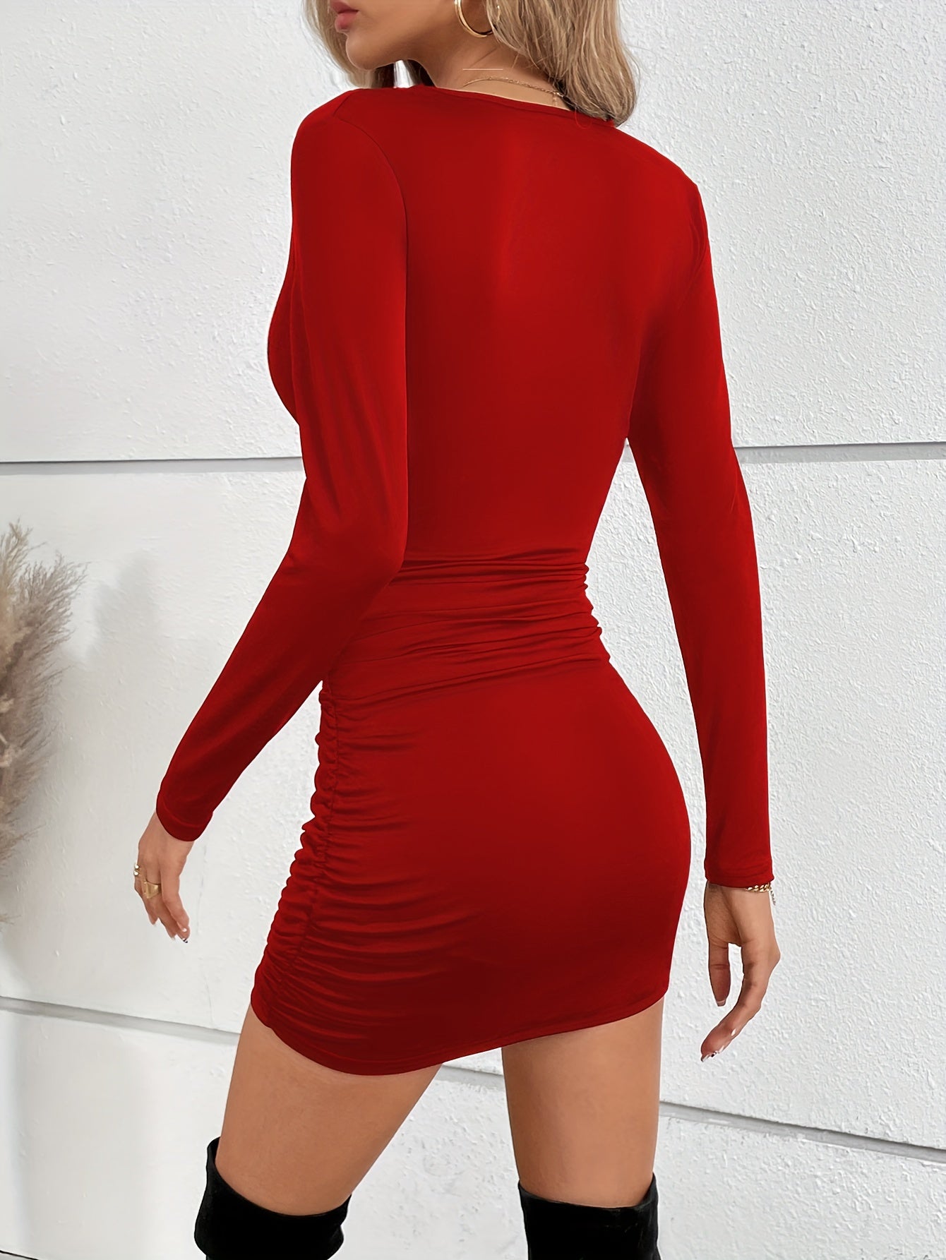 European And American Long-Sleeve V-Neck Sexy Ruched Shoulder Bodycon Dress